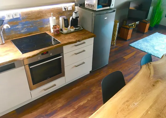 Wood Deluxe Belváros Apartamento *